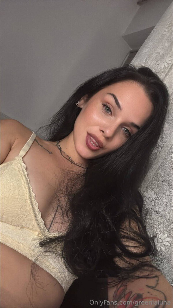 LunaGreen - OnlyFans creator with 0 reviews (0.0/5 stars)