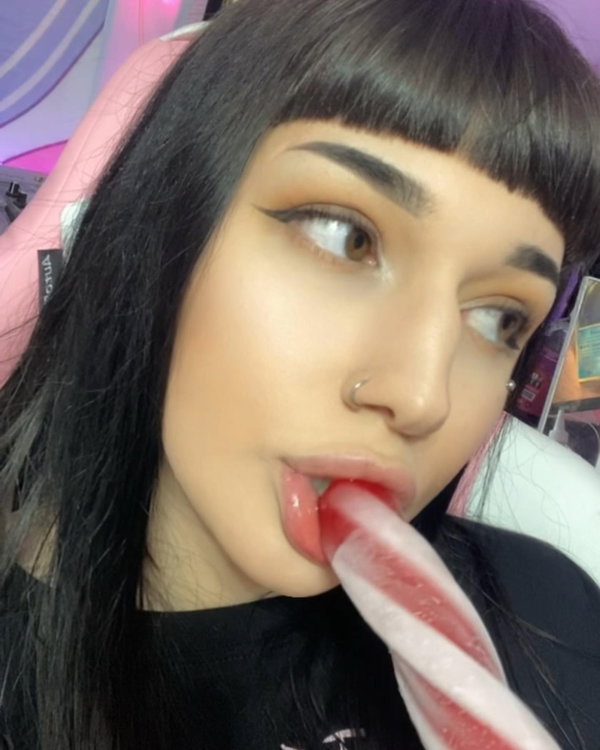 Danielle - OnlyFans creator with 0 reviews (0.0/5 stars)