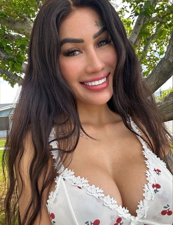 Ms Miley - OnlyFans creator with 0 reviews (0.0/5 stars)