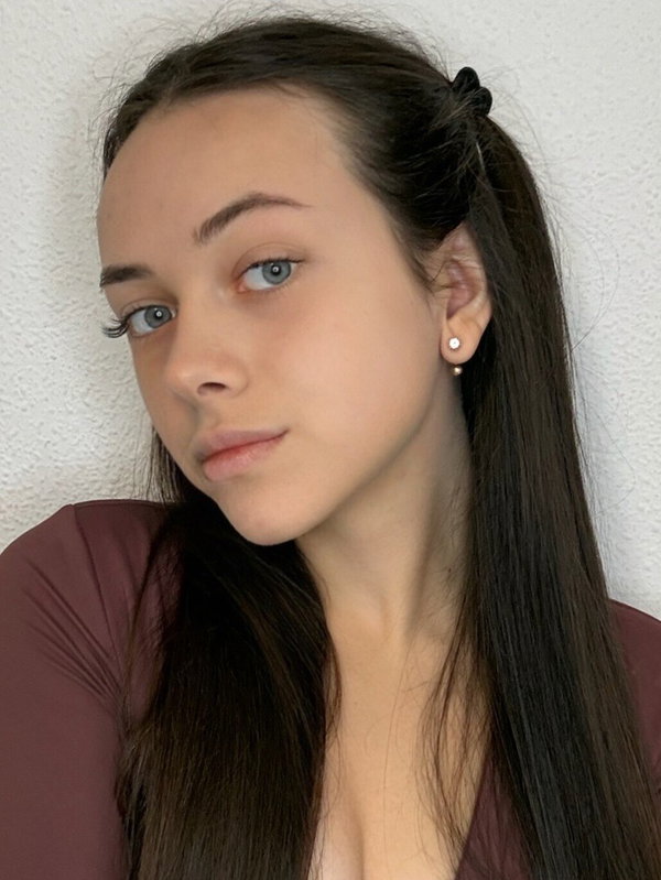Lenaa kitti 🐈‍⬛ - créateur OnlyFans avec 0 avis (0.0/5 étoiles)