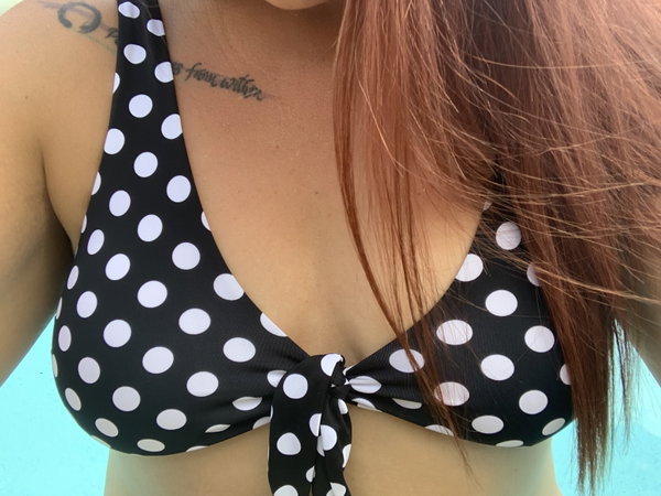 Lonely Wife - OnlyFans creator with 0 reviews (0.0/5 stars)