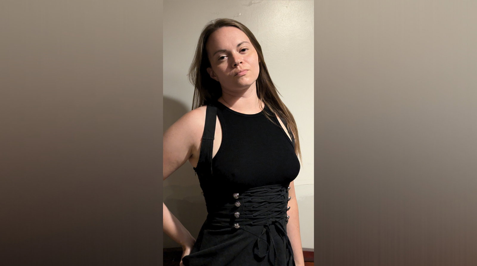 Jezebeltease - Onlyfans Creator