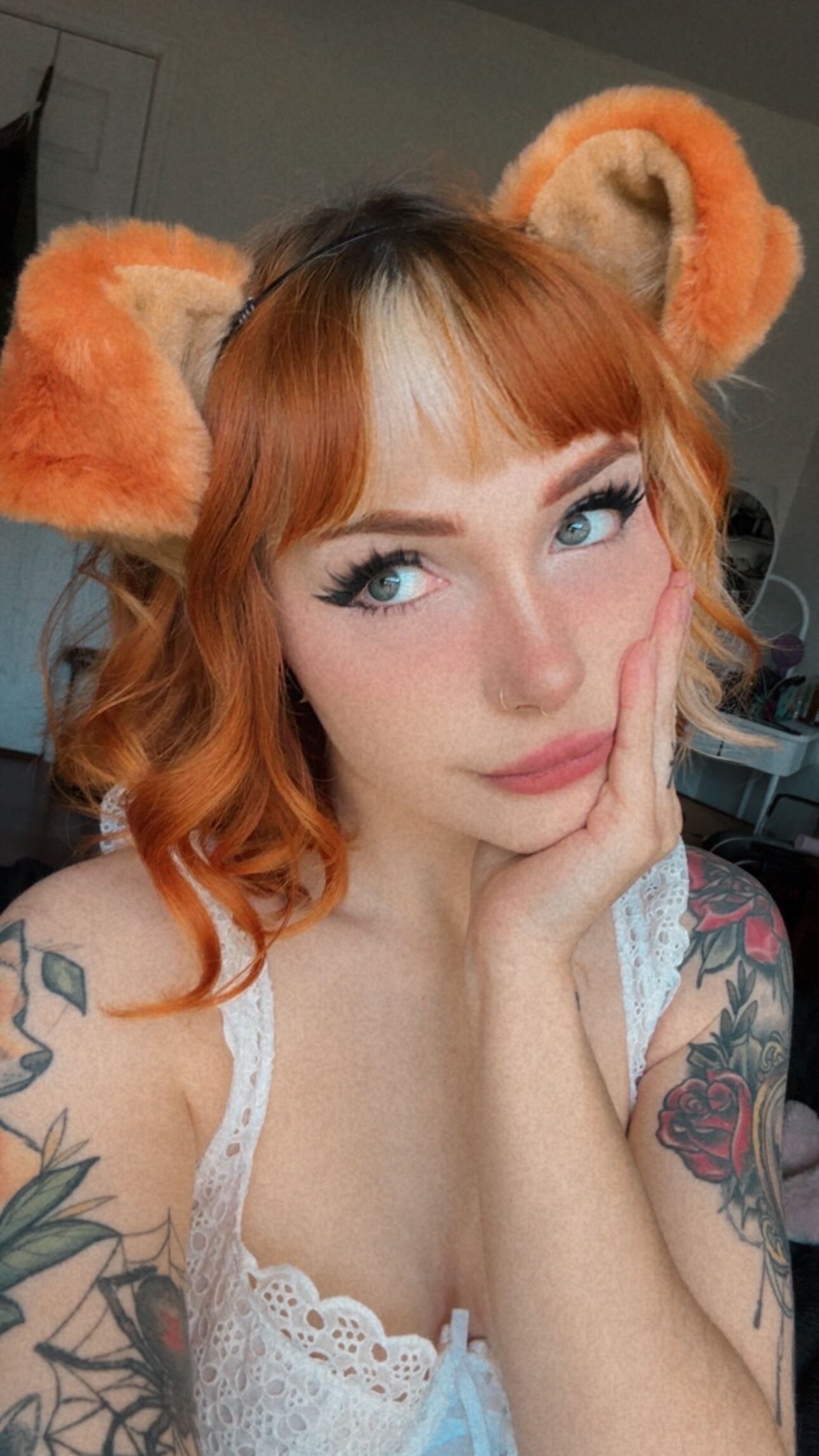 Elise Tails - Onlyfans Creator