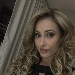 Eva Notty - Onlyfans Creator