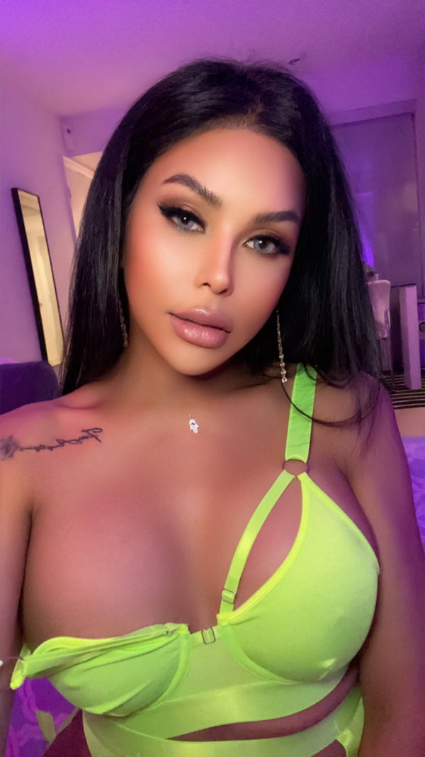 Foxy - OnlyFans creator with 0 reviews (0.0/5 stars)