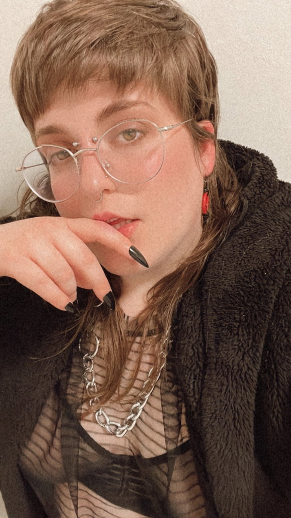 Bobbi Goth - OnlyFans creator with 0 reviews (0.0/5 stars)