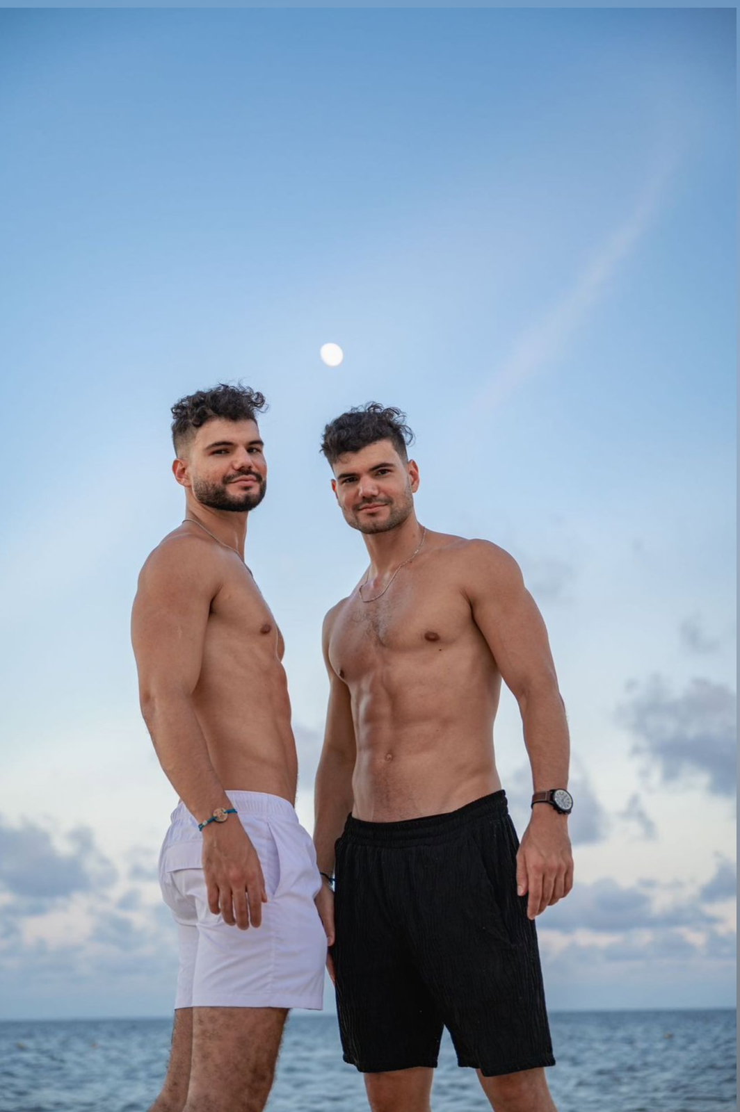 Castillo Twins - Onlyfans Creator