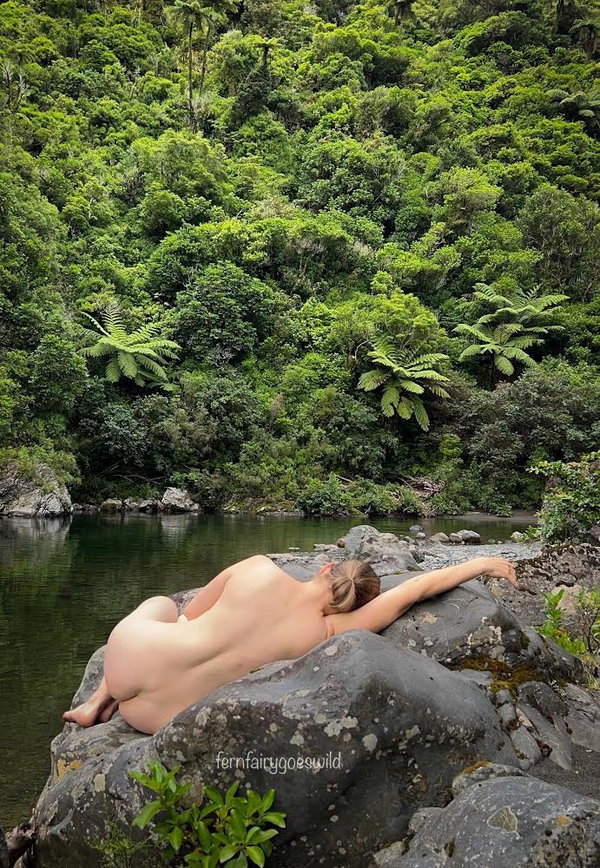 Fernfairygoeswild - OnlyFans creator with 0 reviews (0.0/5 stars)