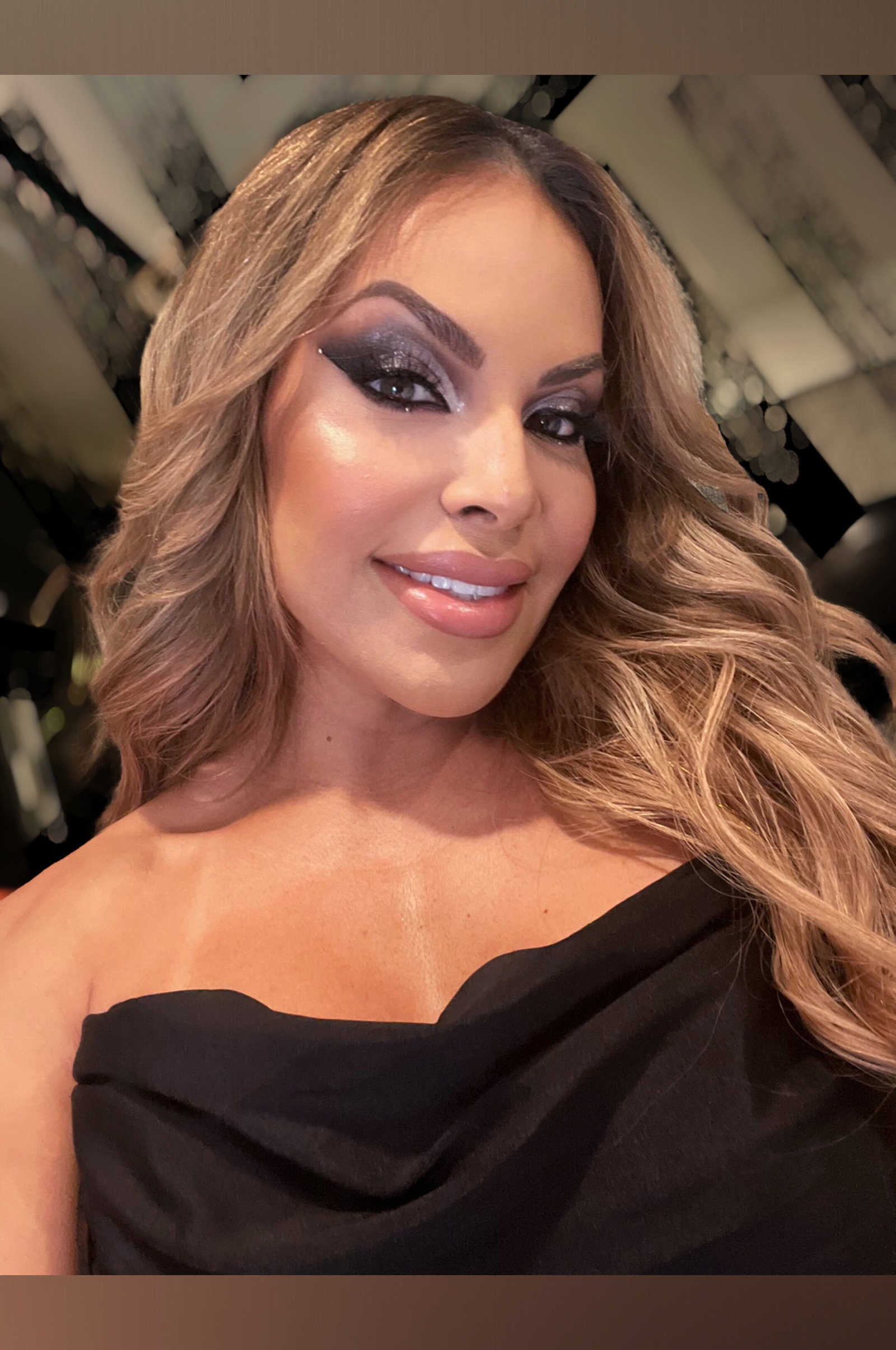 Foxxy - Onlyfans Creator