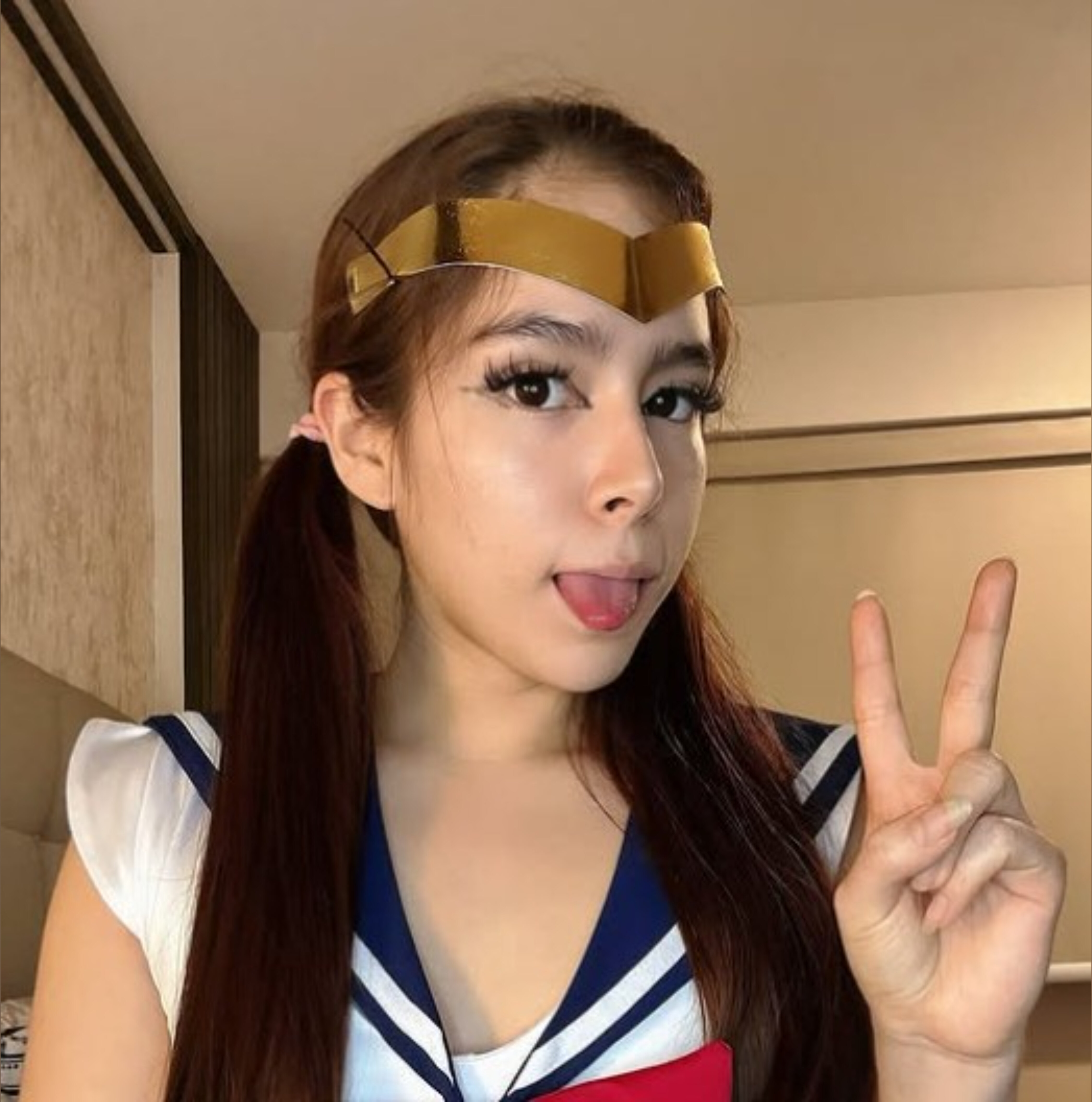 Lola Petite - petite OnlyFans creator with 0 reviews (0.0/5 stars)