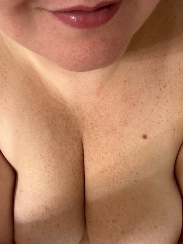 Amber Doodles 💜 - OnlyFans creator with 0 reviews (0.0/5 stars)