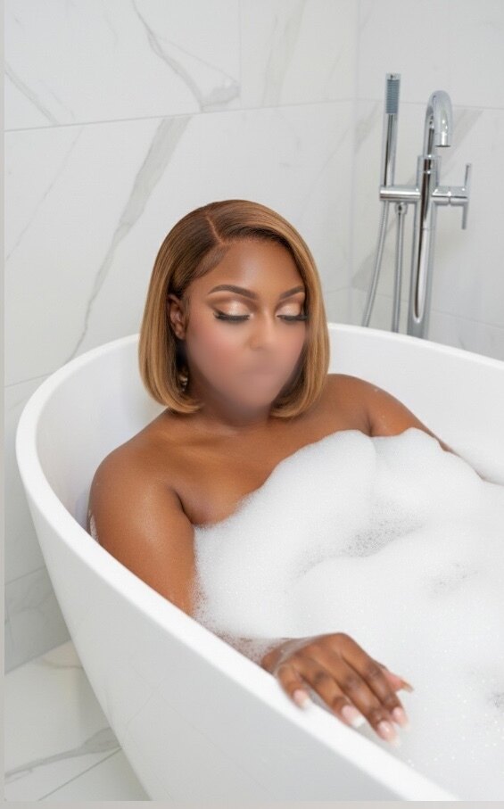 Natural Ebony Babe - OnlyFans creator with 0 reviews (0.0/5 stars)