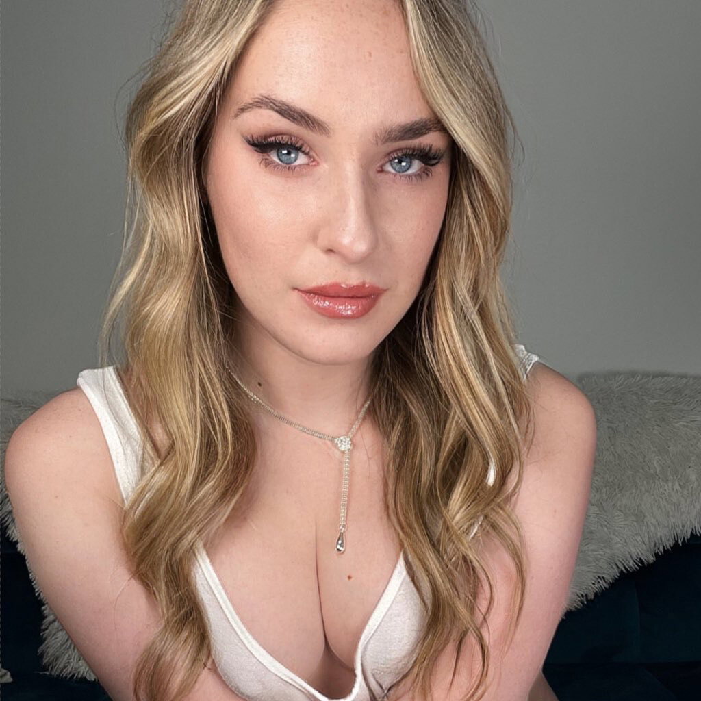 Scarlette - Onlyfans Creator