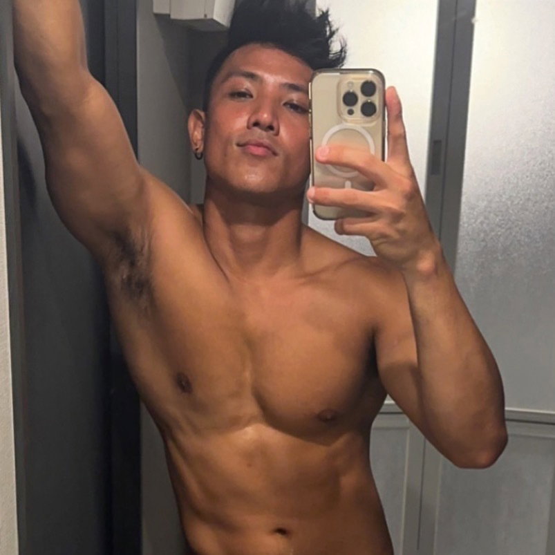 GoldenTwunk671 - Onlyfans Creator