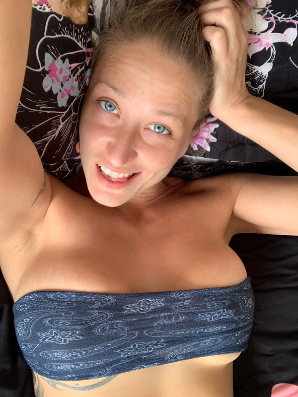 Hanya - OnlyFans creator with 0 reviews (0.0/5 stars)