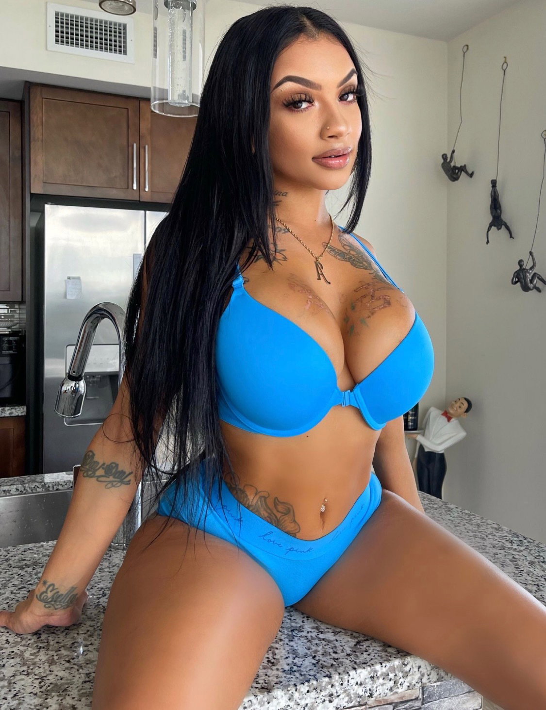 Ashley Amor header