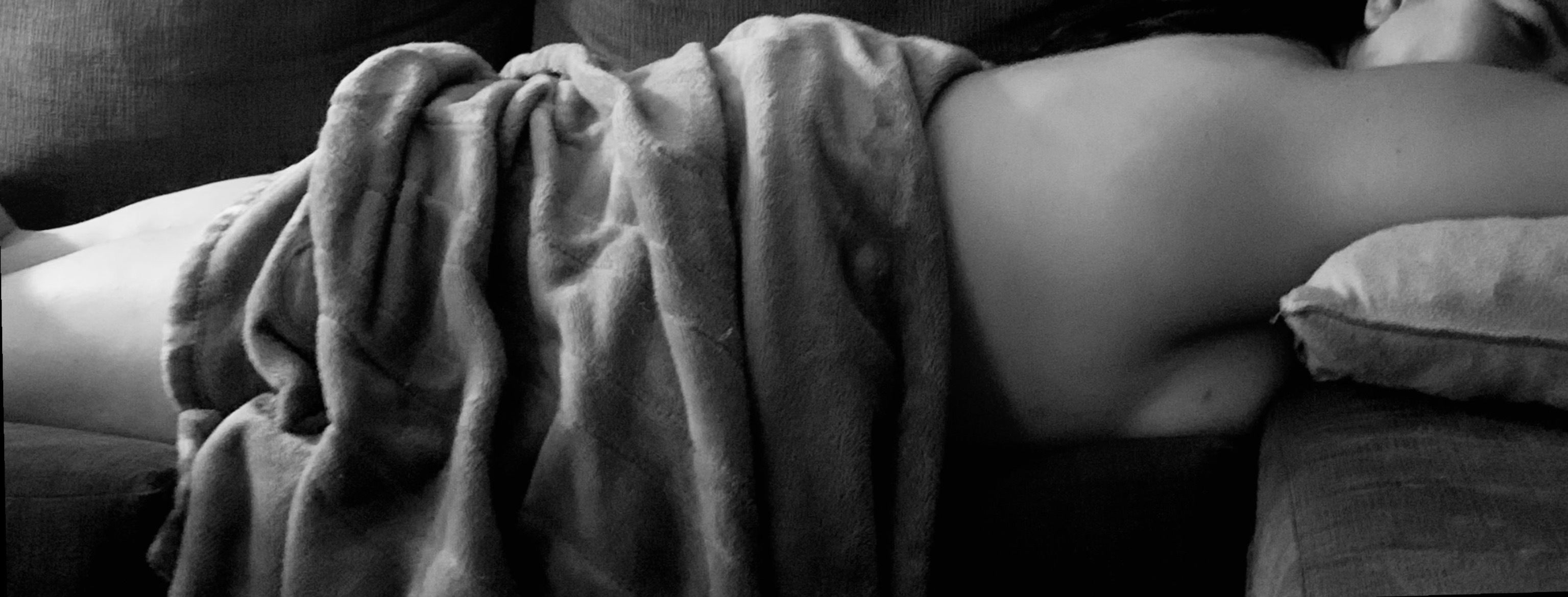 that brunette babe header