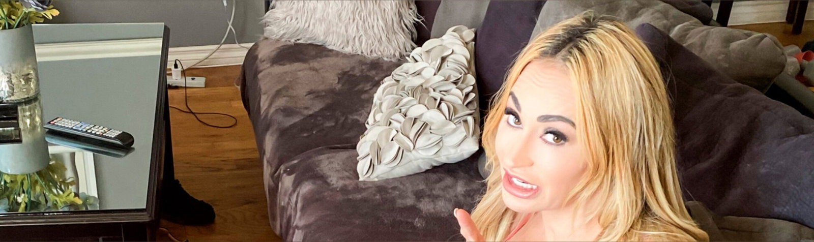 Claudia Valentine header
