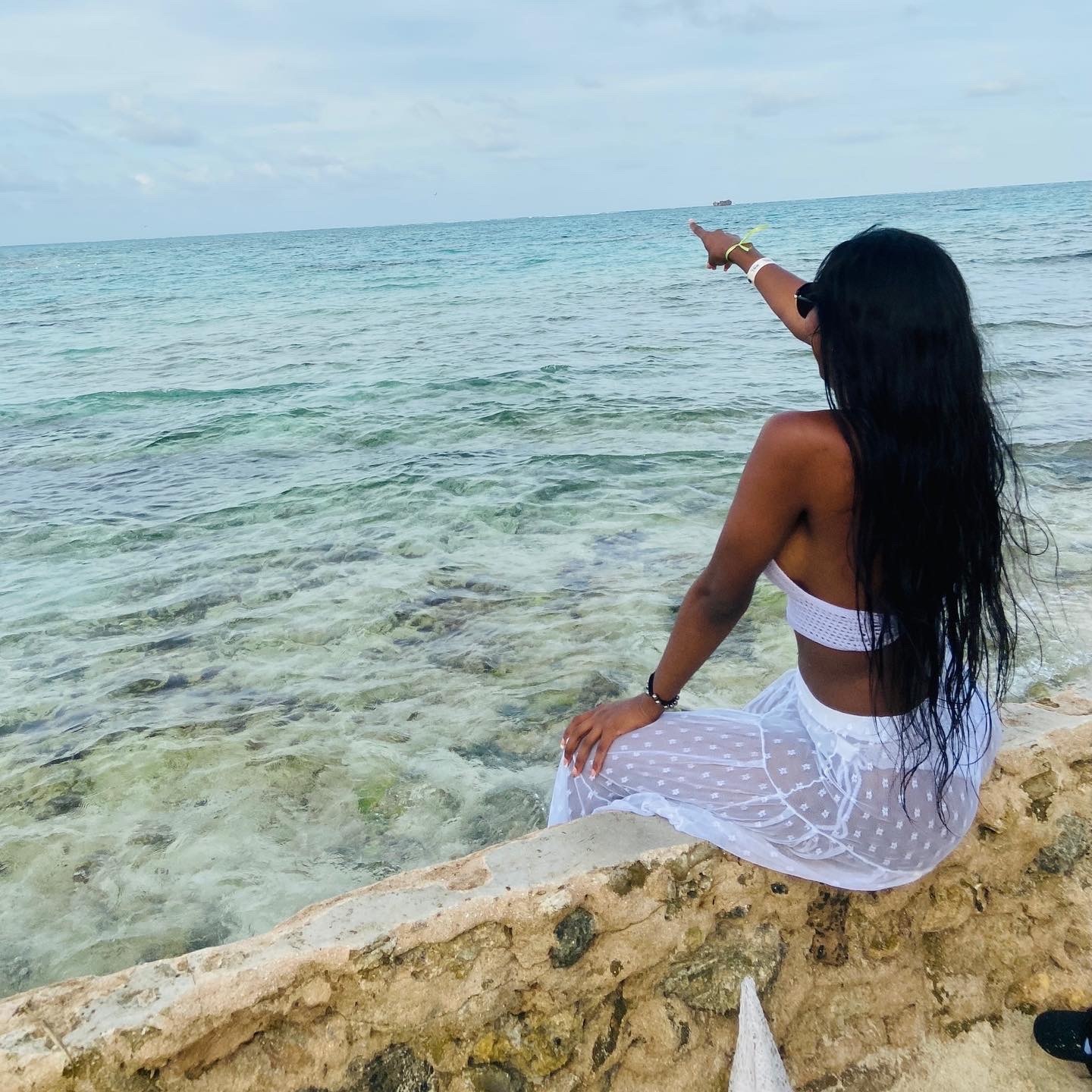 Ebony tabu header