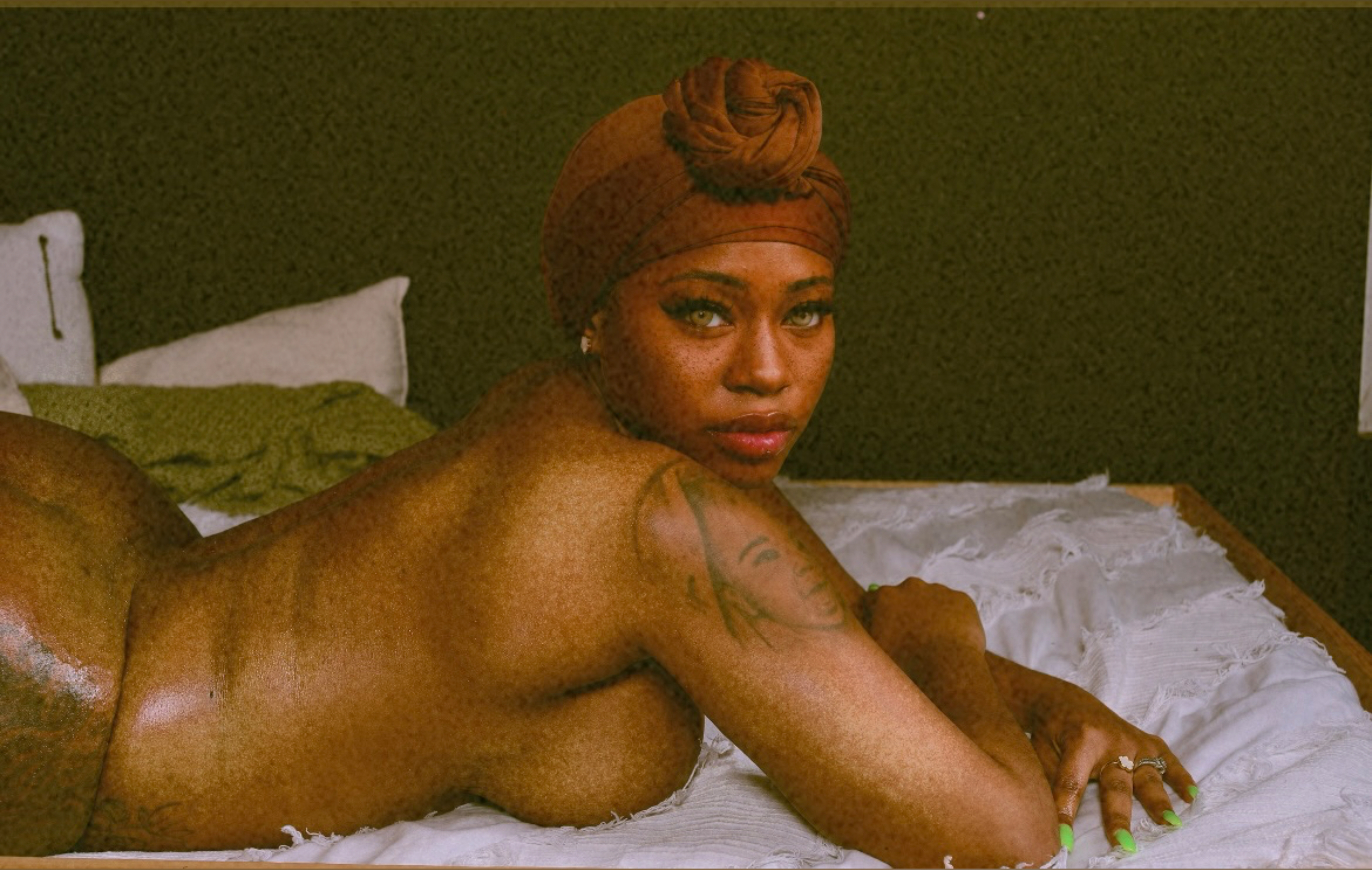 Foreign Renaa header
