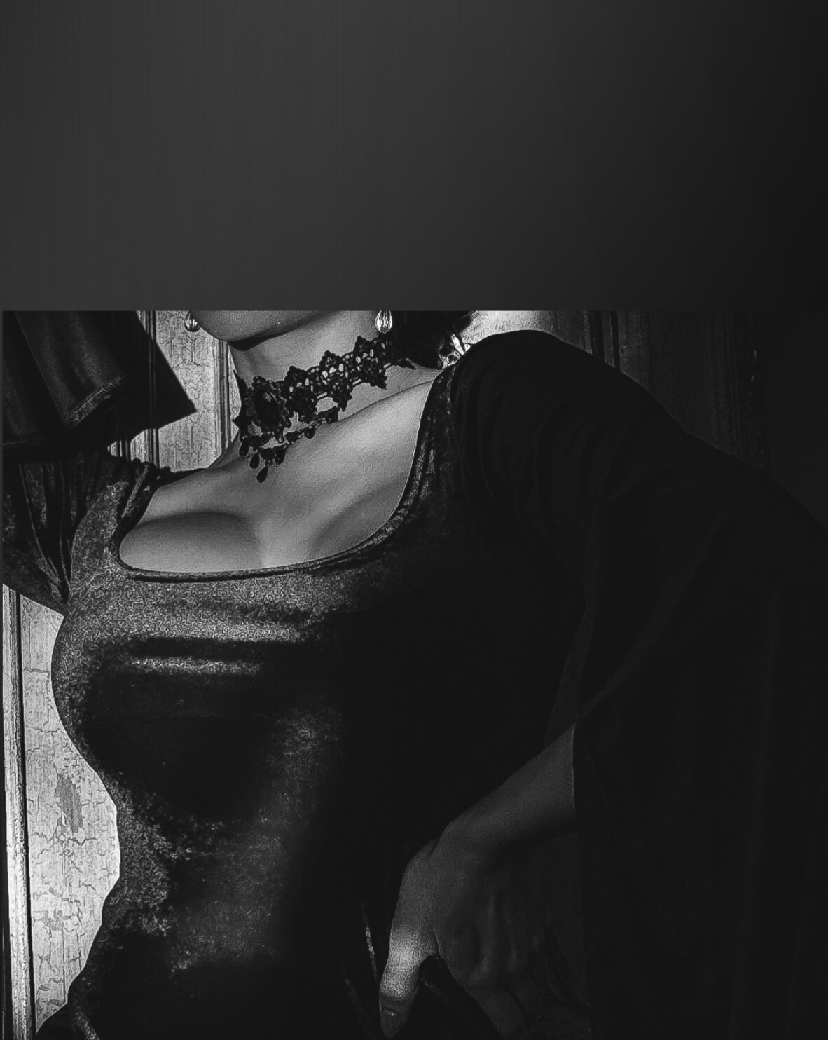 Emma Rose 🌹 header