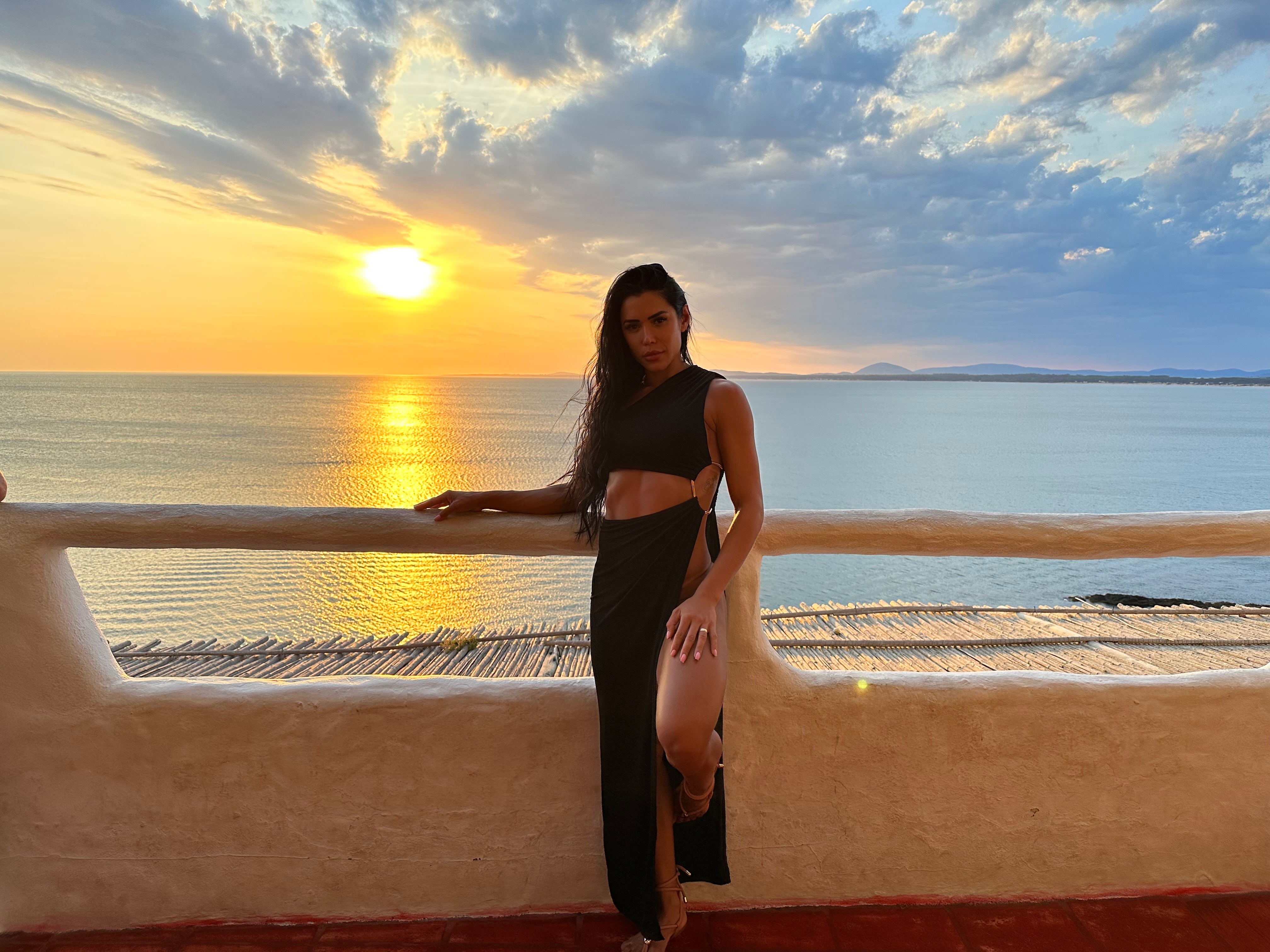 Indianara Jung header