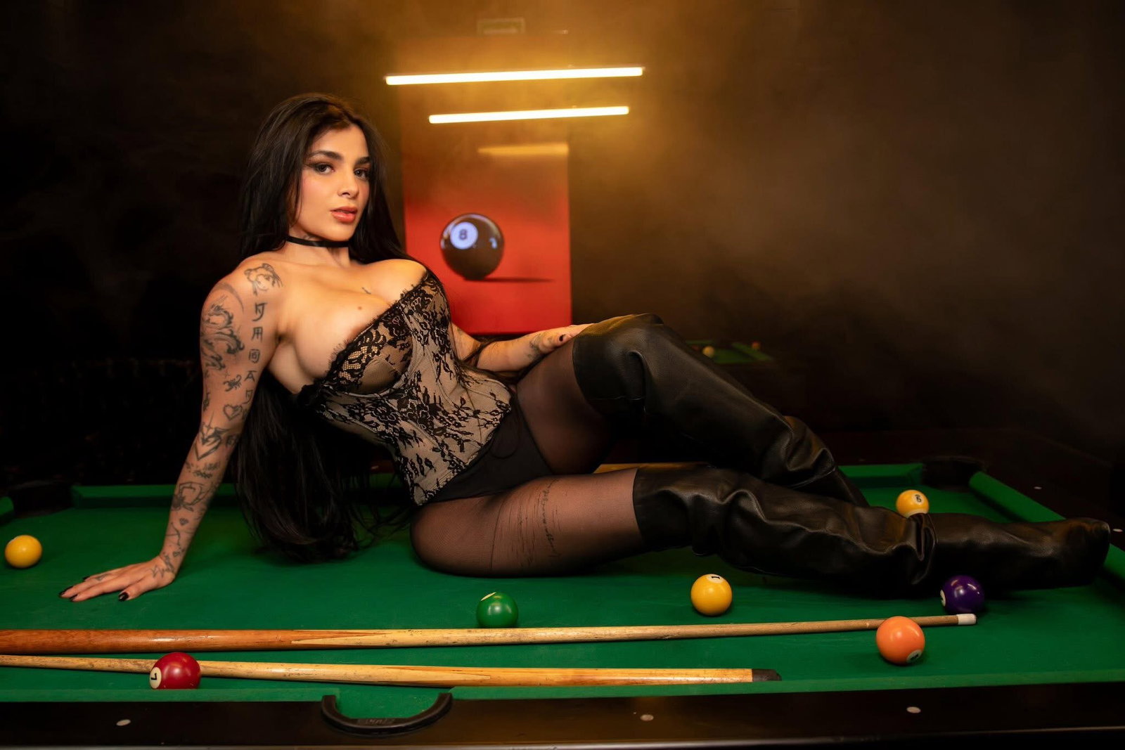 Karely Ruiz header