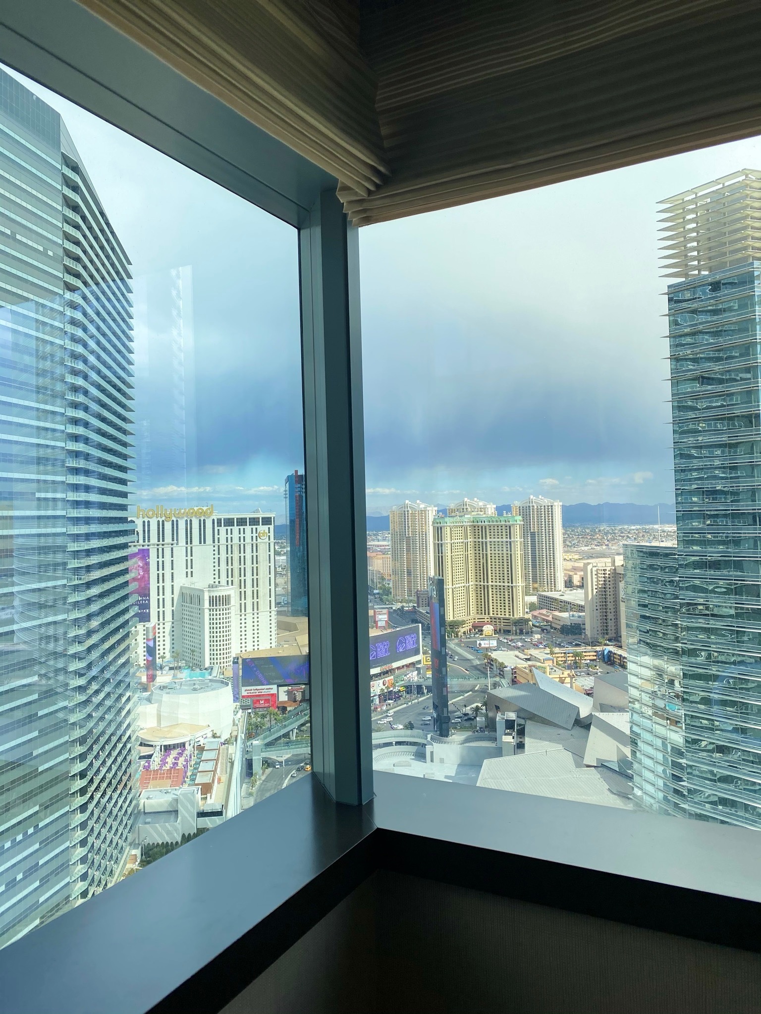 ✨Lasha Lane✨ header