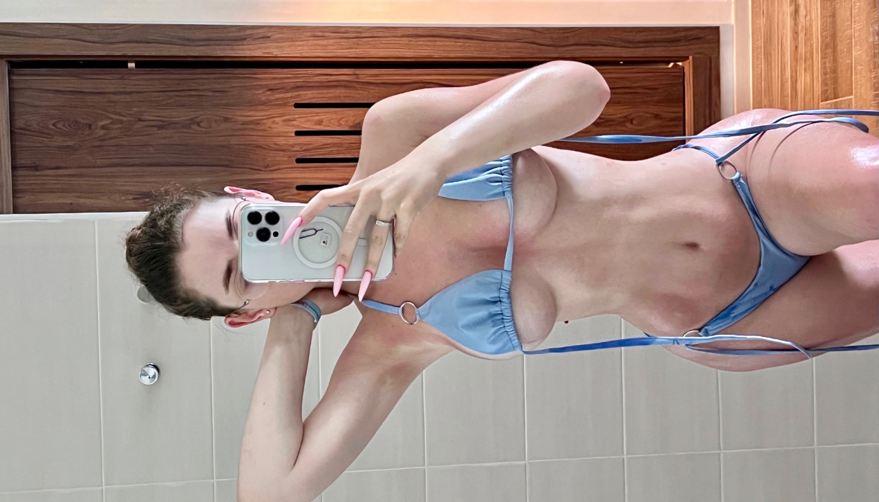 Laurel Jeune 🍅 header