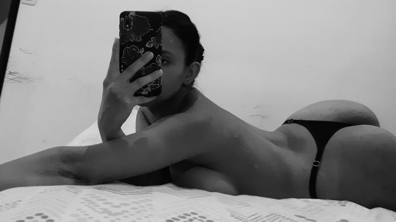 layslays header