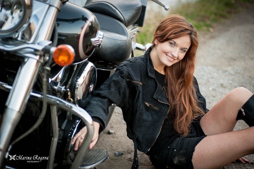 Lina_Elison header
