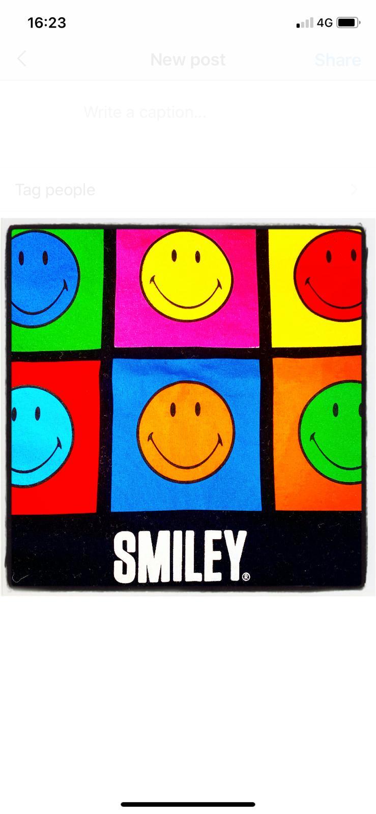 MrSmileyStone header