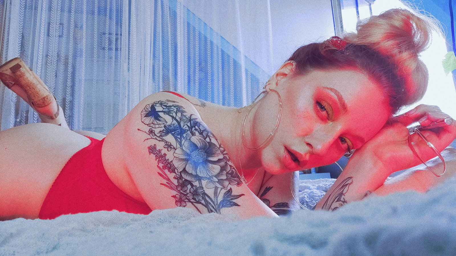Necia Navine header