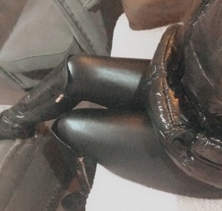 Miss Scarlett Savage header