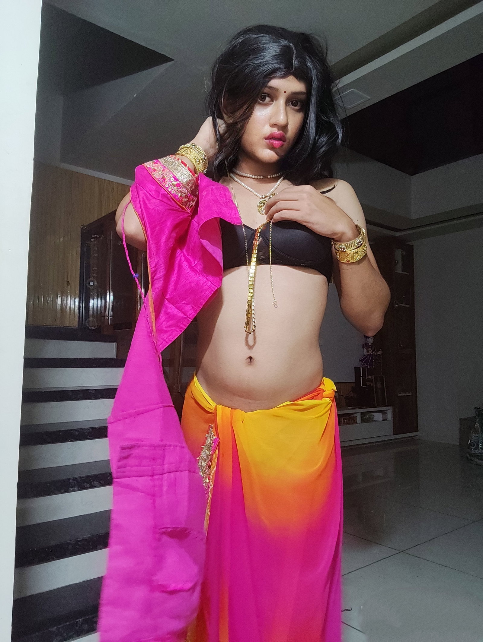 Sissy Raagini header