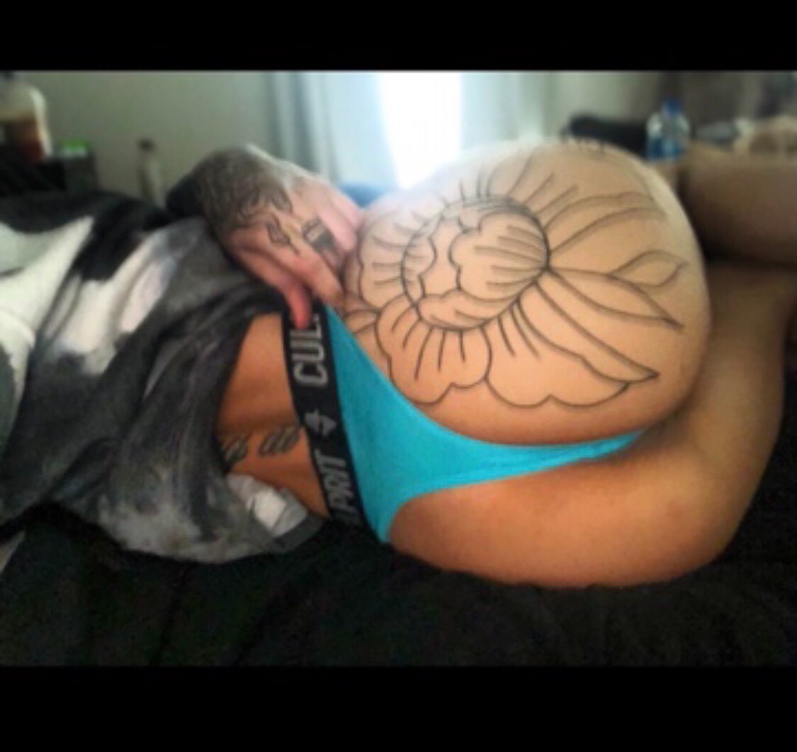 𝒮𝓎𝓁𝒶 𝒮𝓉𝑜𝓇𝓂 header