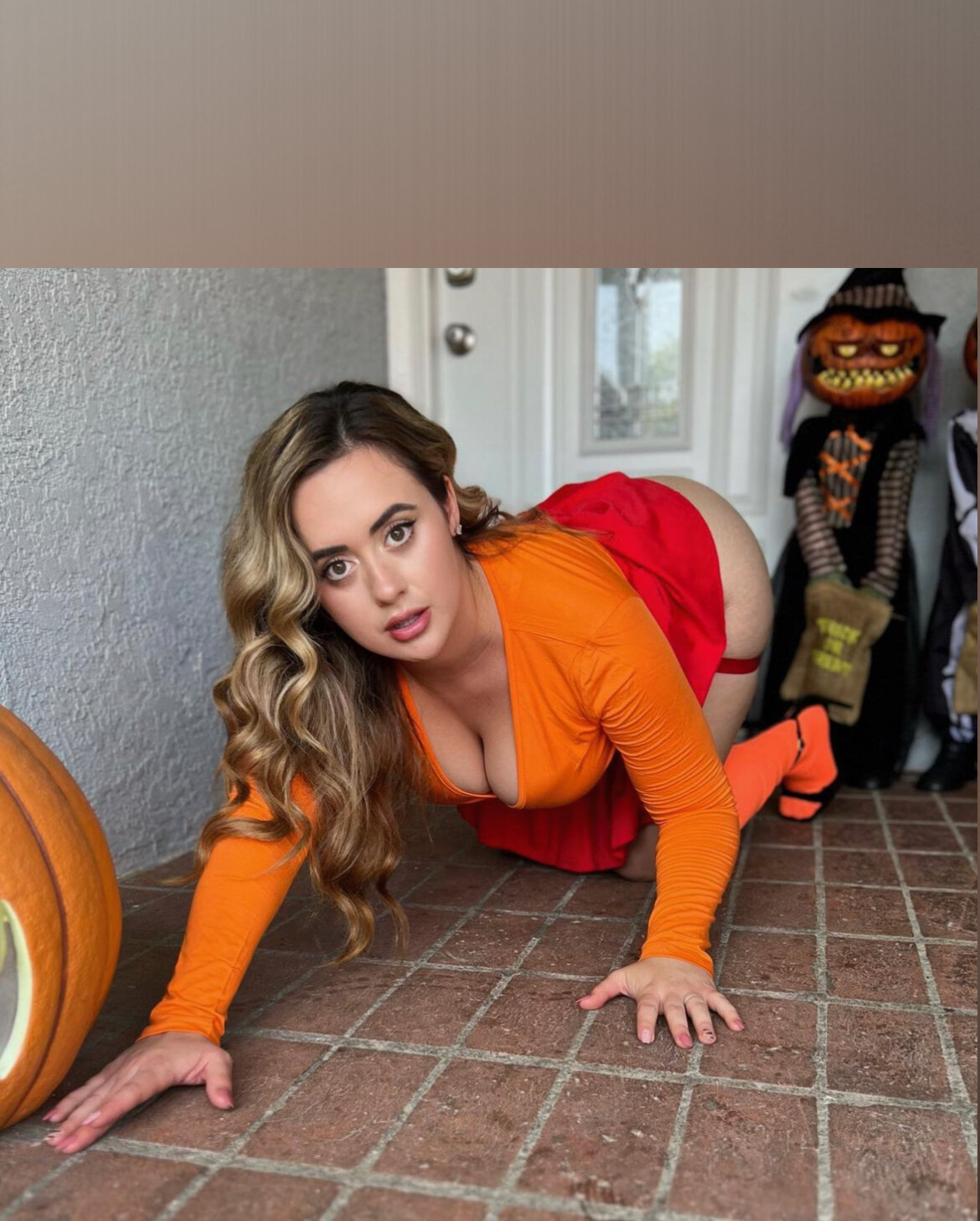 Veronica Rose header