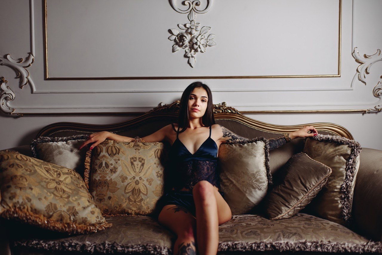 ✨Your Queen✨ header