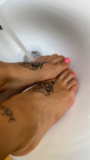 Hippie feet - créateur OnlyFans avec 0 avis (0.0/5 étoiles)