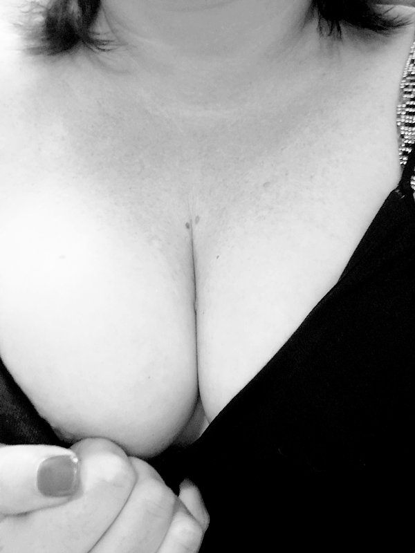 Holly Jo - OnlyFans creator with 0 reviews (0.0/5 stars)