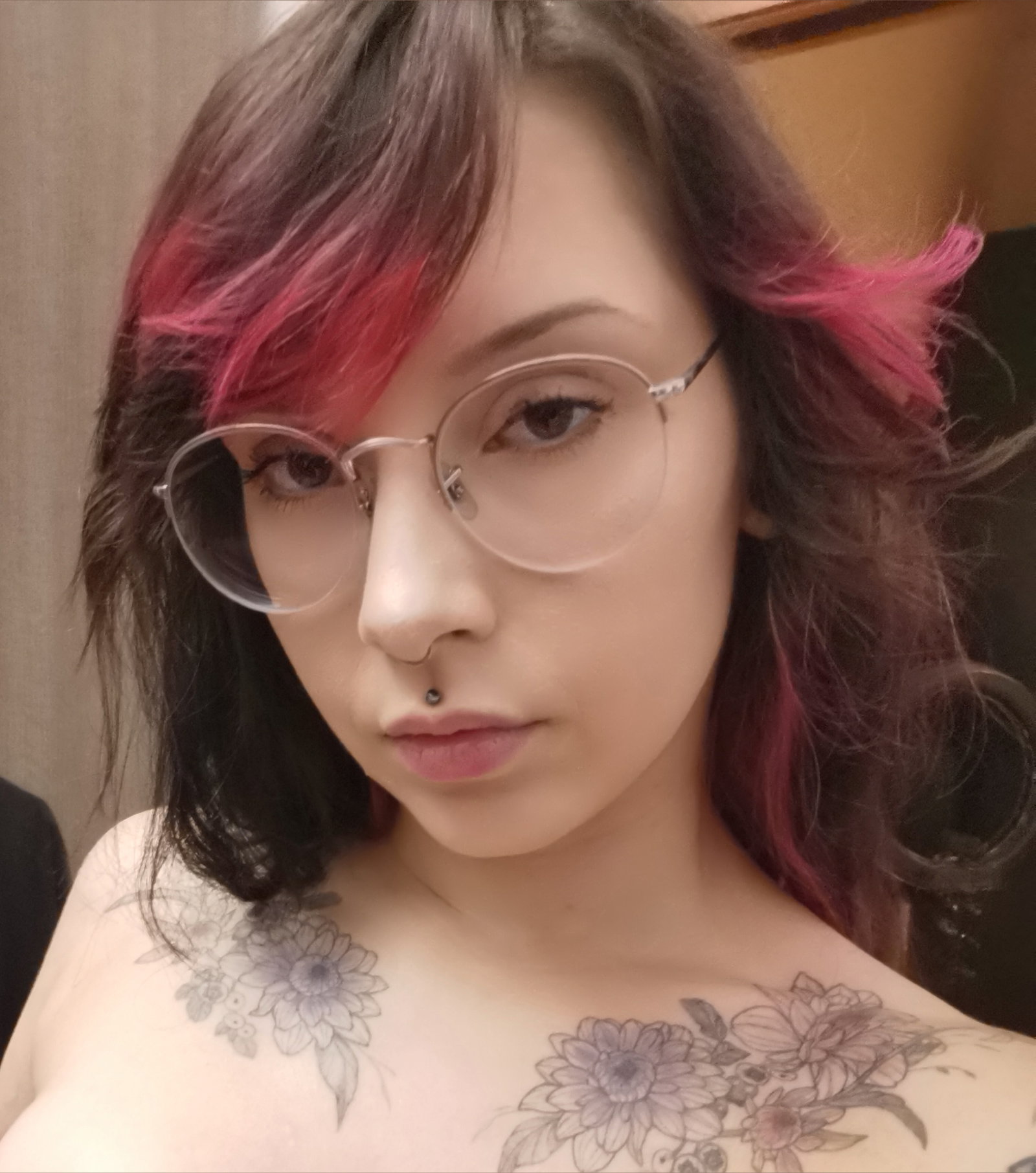 Hoshiko - Onlyfans Creator