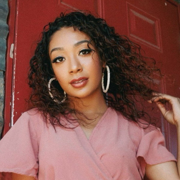 Sarah Lace - OnlyFans creator with 0 reviews (0.0/5 stars)