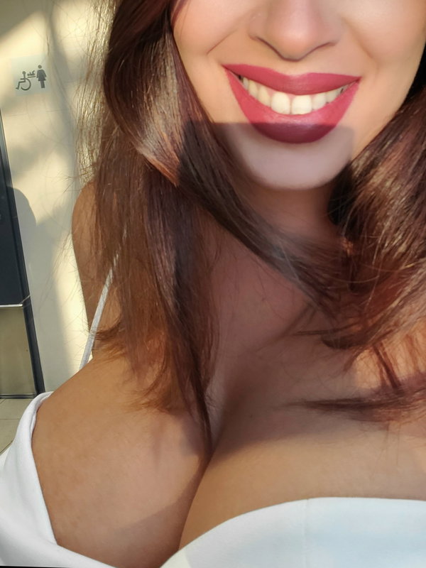 Gorgeous Spanish - OnlyFans creator with 0 reviews (0.0/5 stars)