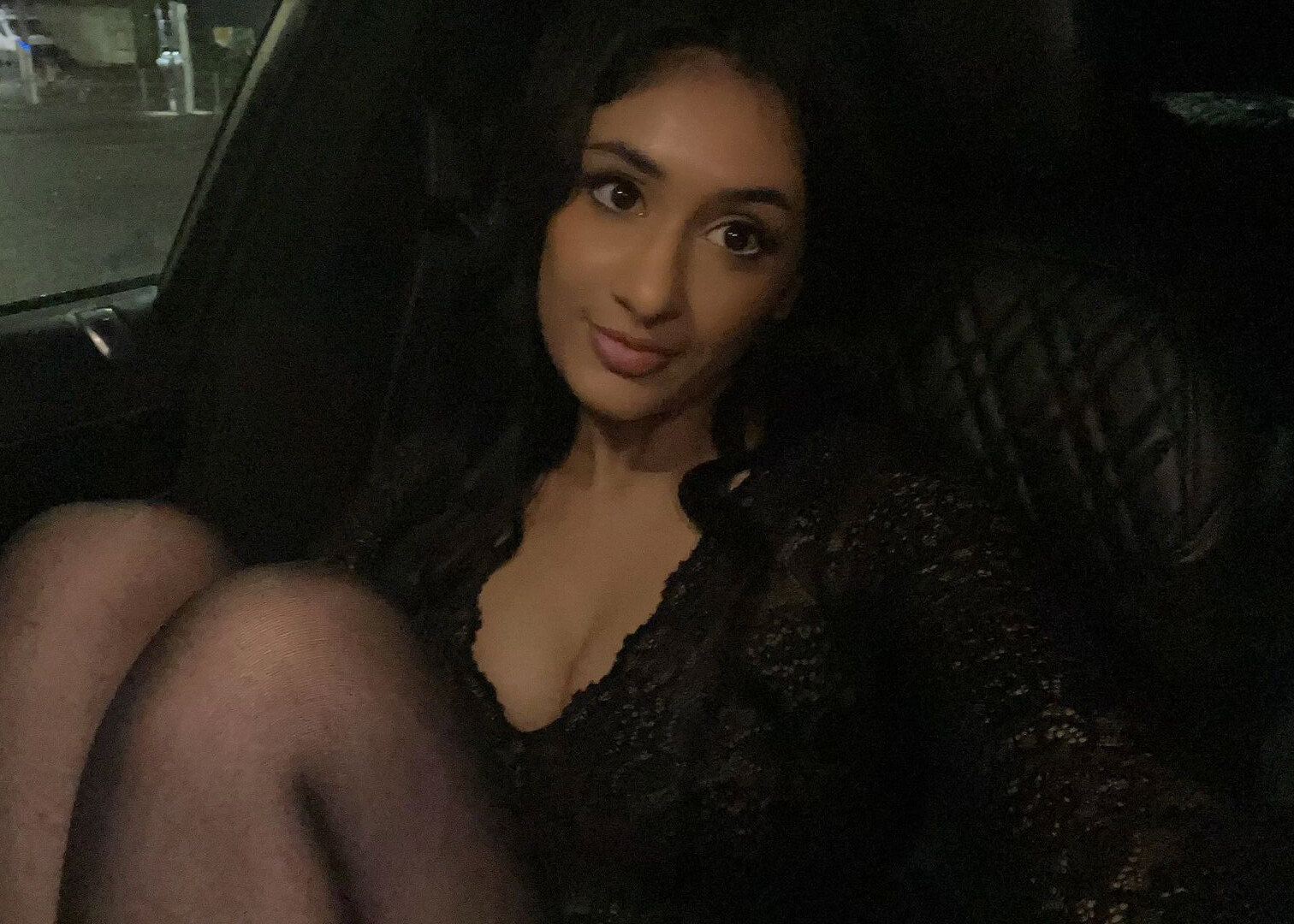 Kayla Kapoor - Onlyfans créateur