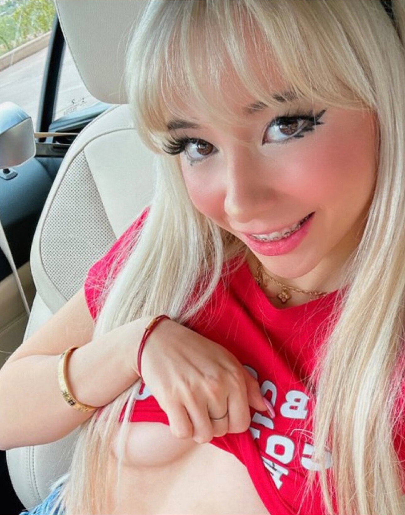 Izzy Skye 🐾 - Onlyfans créateur