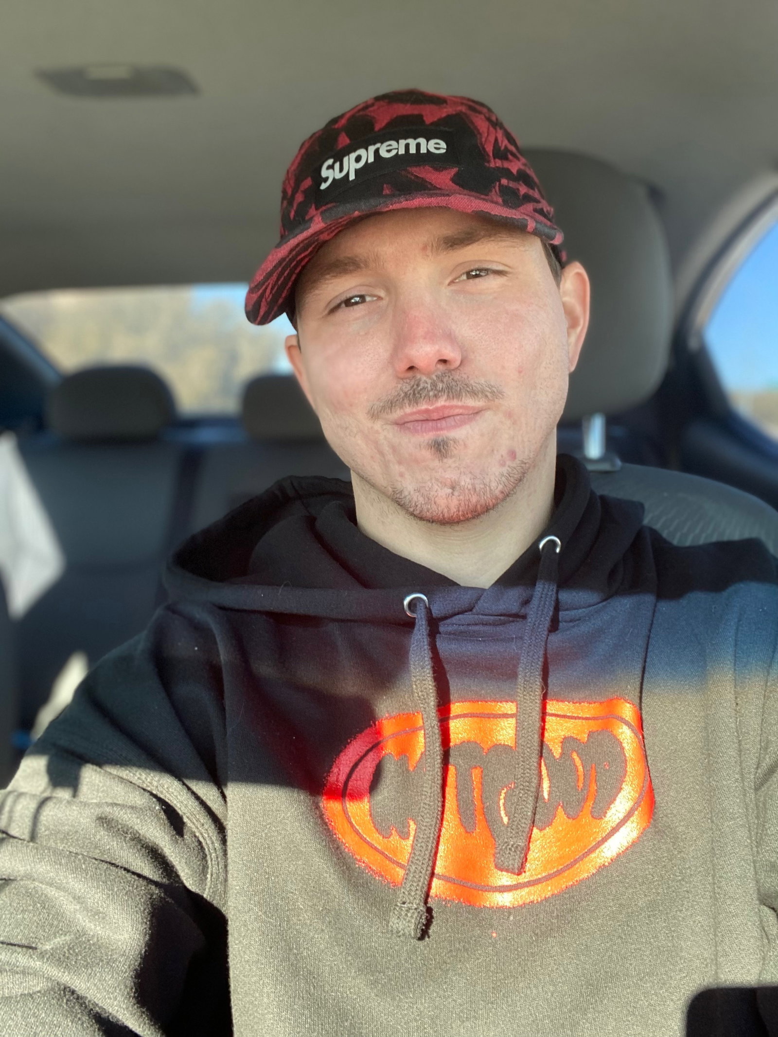 𝕵𝖚𝖘𝖙𝖆𝖓 - Onlyfans Creator