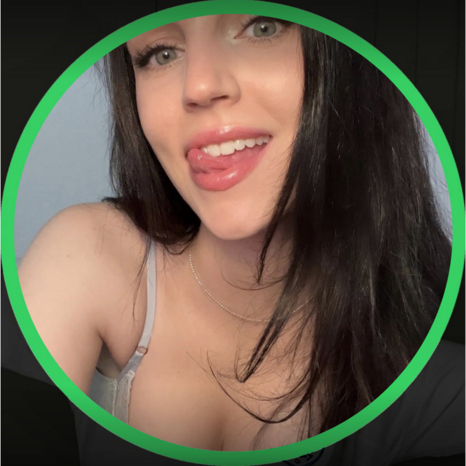 Katie Rain - Onlyfans Creator