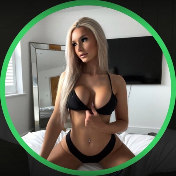 Khloe - OnlyFans creator with 0 reviews (0.0/5 stars)