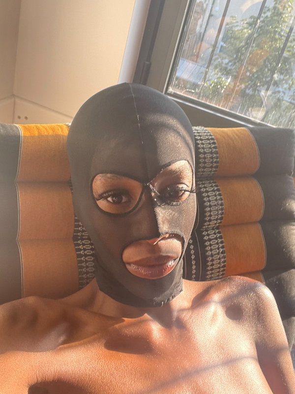 snack noir 🍜🍑 - OnlyFans creator with 0 reviews (0.0/5 stars)