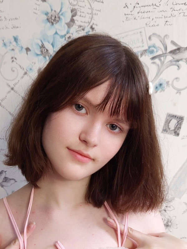🍓 Pretty girl Alice 🍓 - OnlyFans creator with 0 reviews (0.0/5 stars)